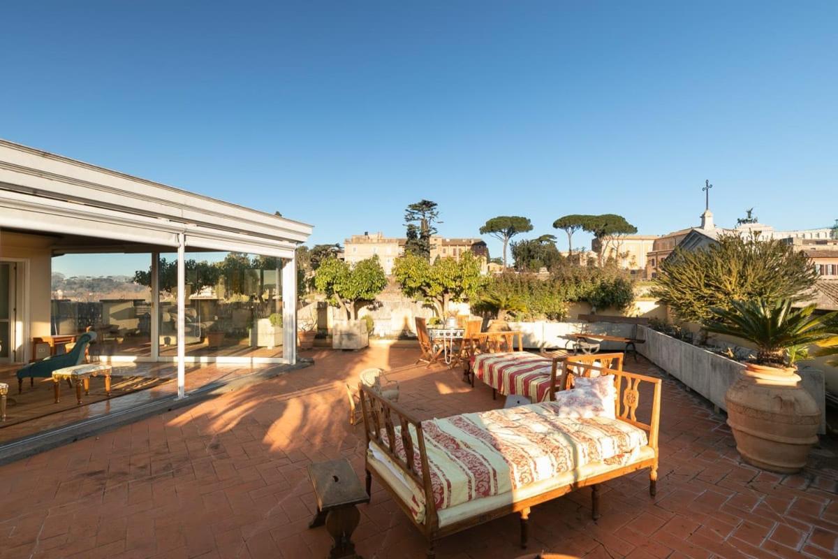 Forum Stunning Terrace Penthouse