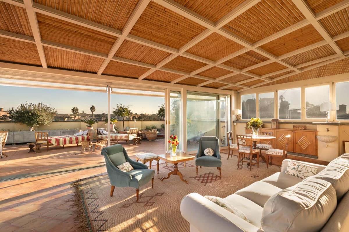 Forum Stunning Terrace Penthouse *